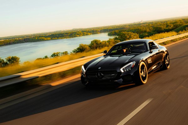 Die Kunst der Zubereitung von traditionellem schwedischem Glögg: Ein festlicher Gewürzwein für die Weihnachtszeit